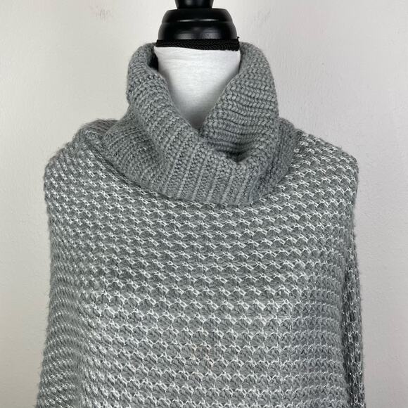 Calvin Klein | OS Gray & Silver Metallic Chunky Knit Pullover Poncho Sweater - Picture 4 of 14